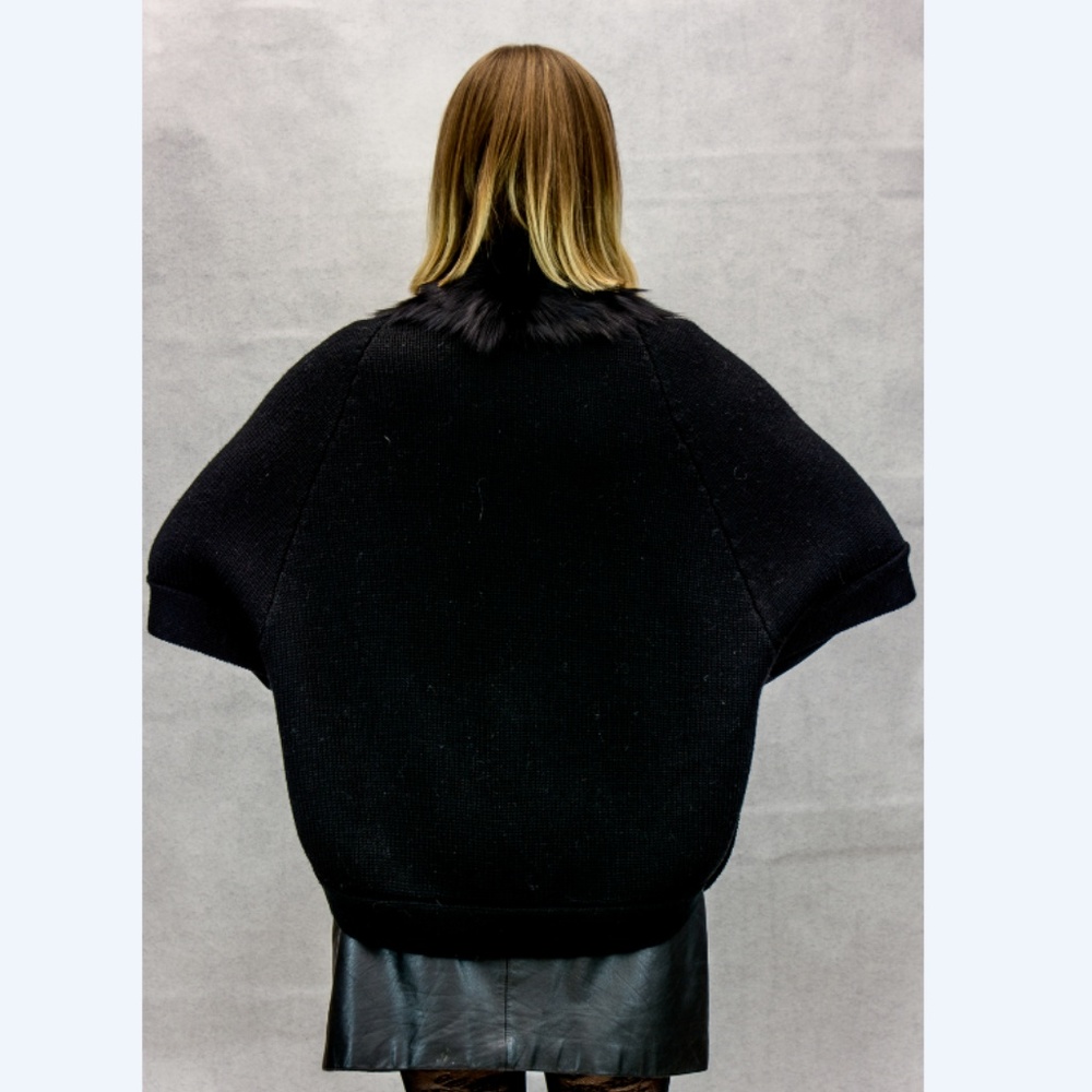 Wool Knit Sweater 24” Cape/Jacket w/ Fox Collar - Picture 3 of 3